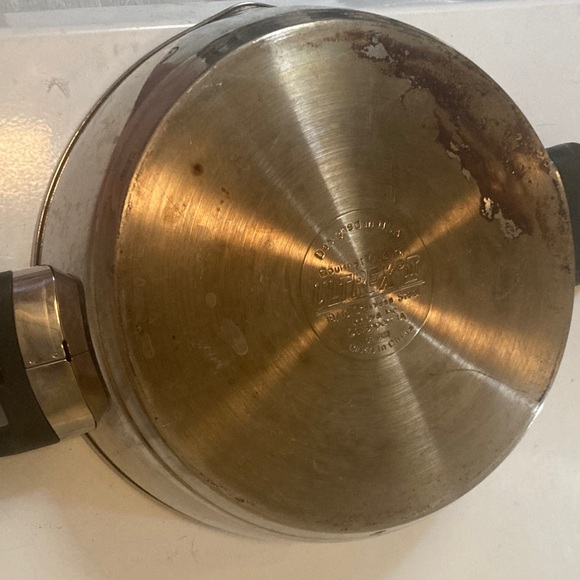 Ultrex 11 inch cooking pot with lid - Picture 4 of 5